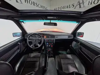 Vehicle image thumbnail, number 14