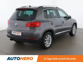 Vehicle image thumbnail, number 6