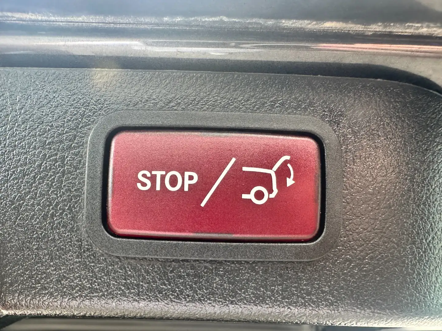Vehicle image, number 9