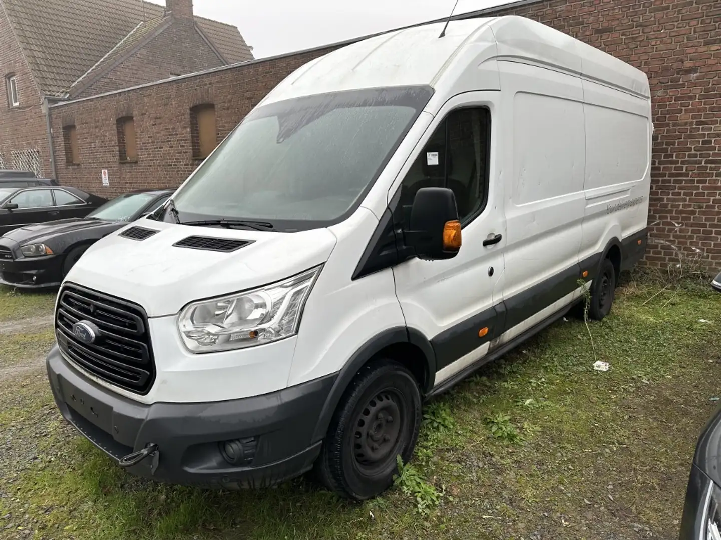 Vehicle image, number 12