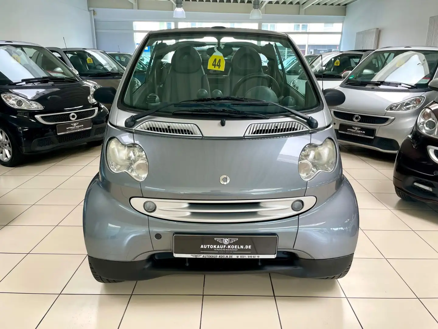 Vehicle image, number 2