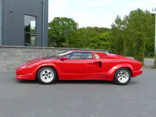 Vehicle image thumbnail, number 7