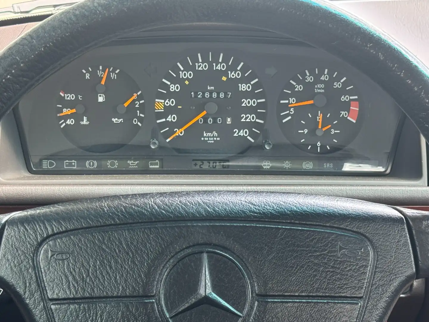 Vehicle image, number 14