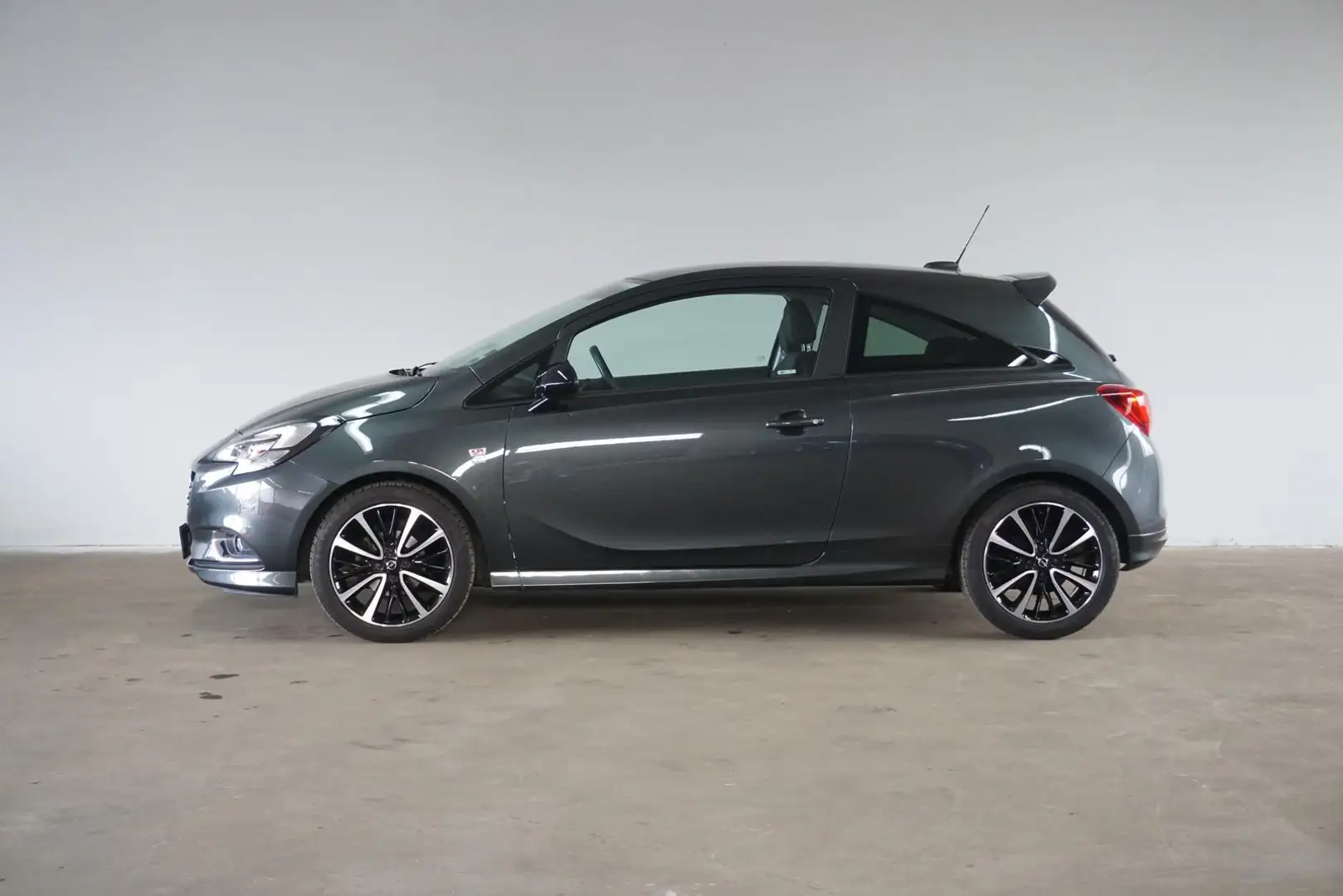 Vehicle image, number 3