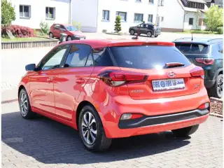 Vehicle image thumbnail, number 5