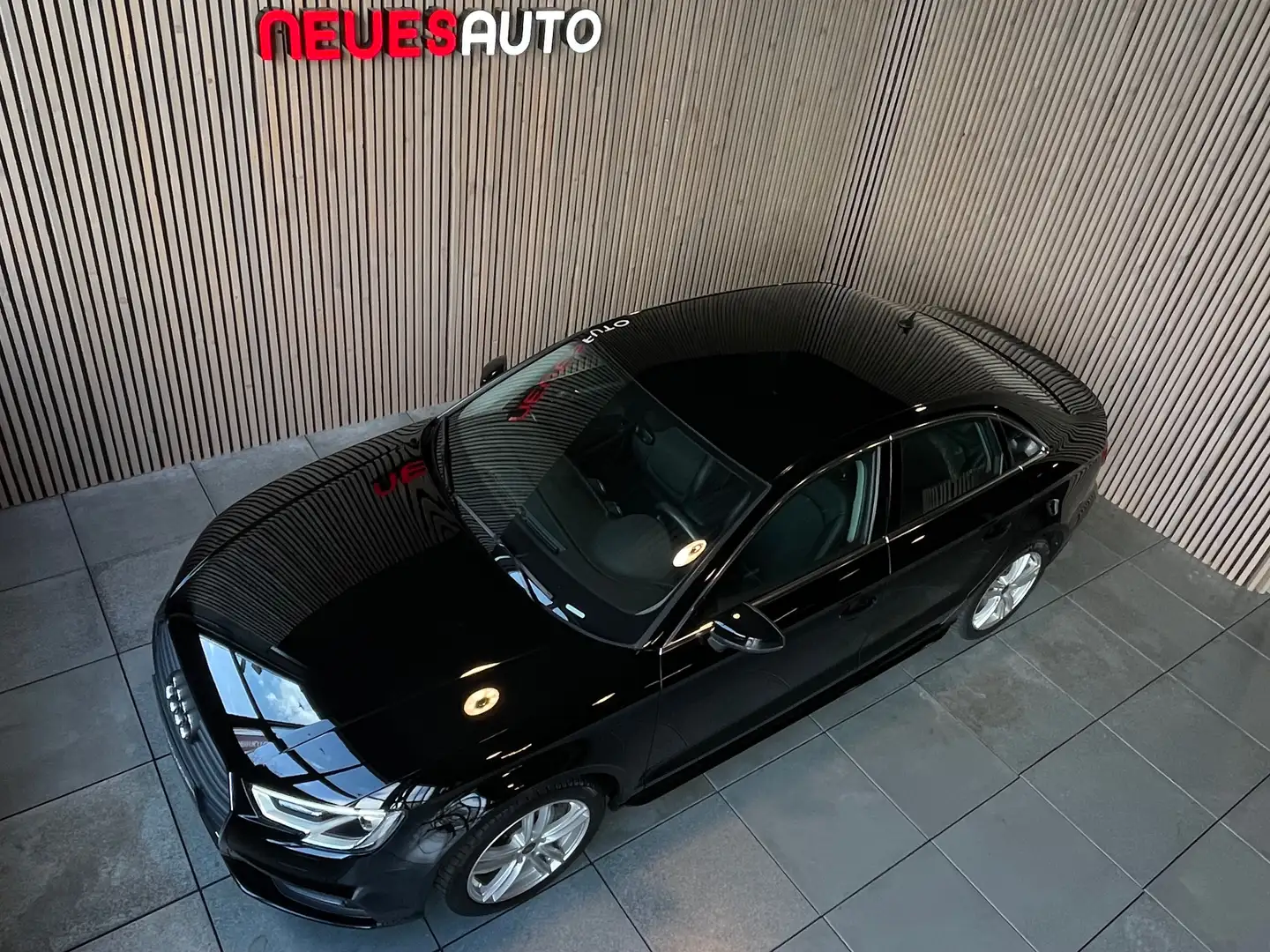 Vehicle image, number 4