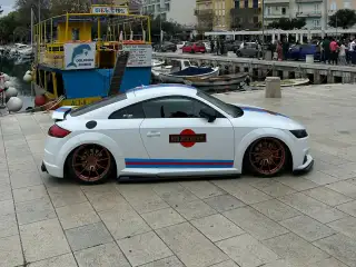 Vehicle image thumbnail, number 12