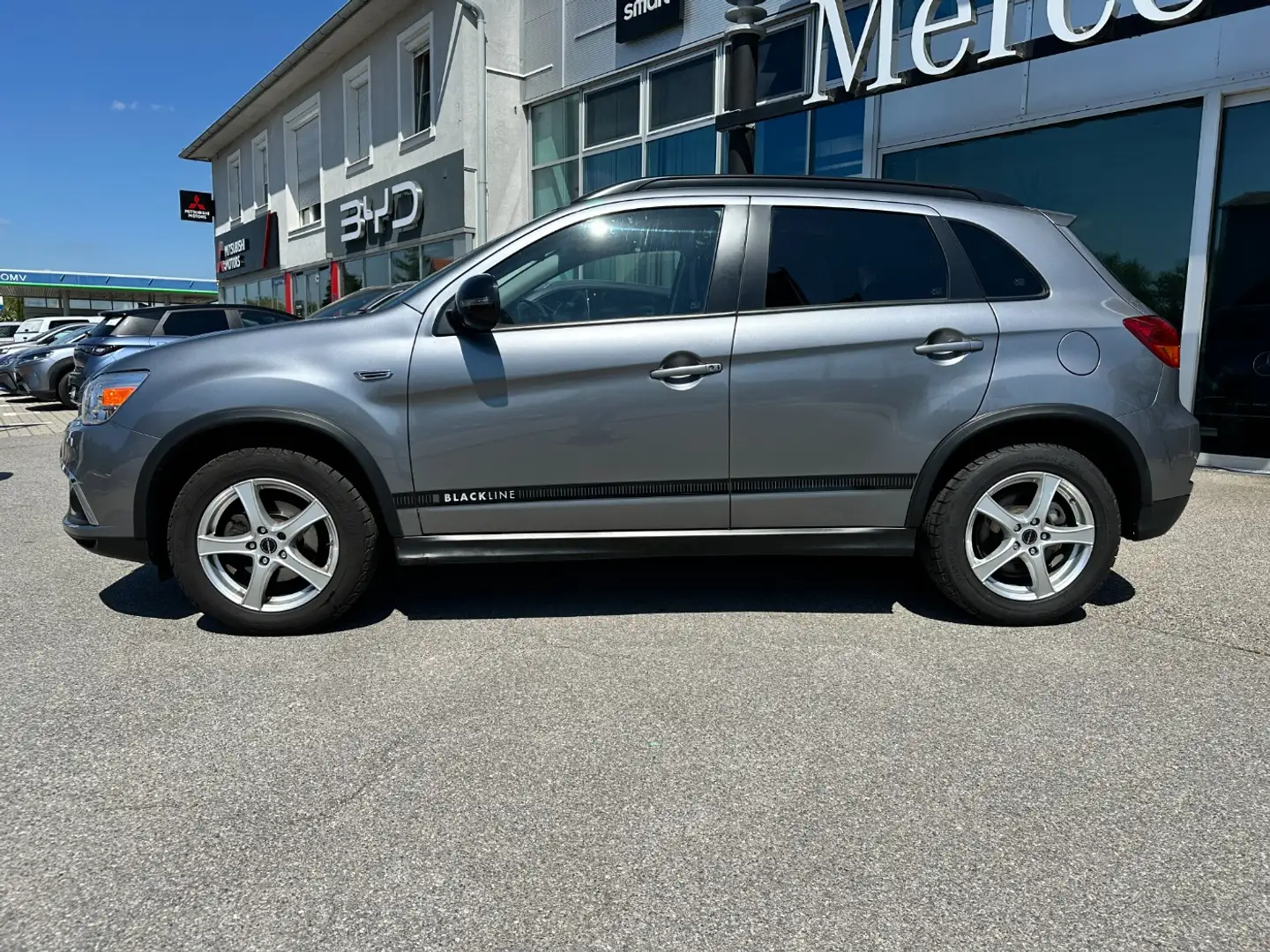 Vehicle image, number 3