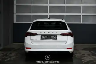 Vehicle image thumbnail, number 4