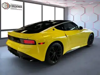 Vehicle image thumbnail, number 3