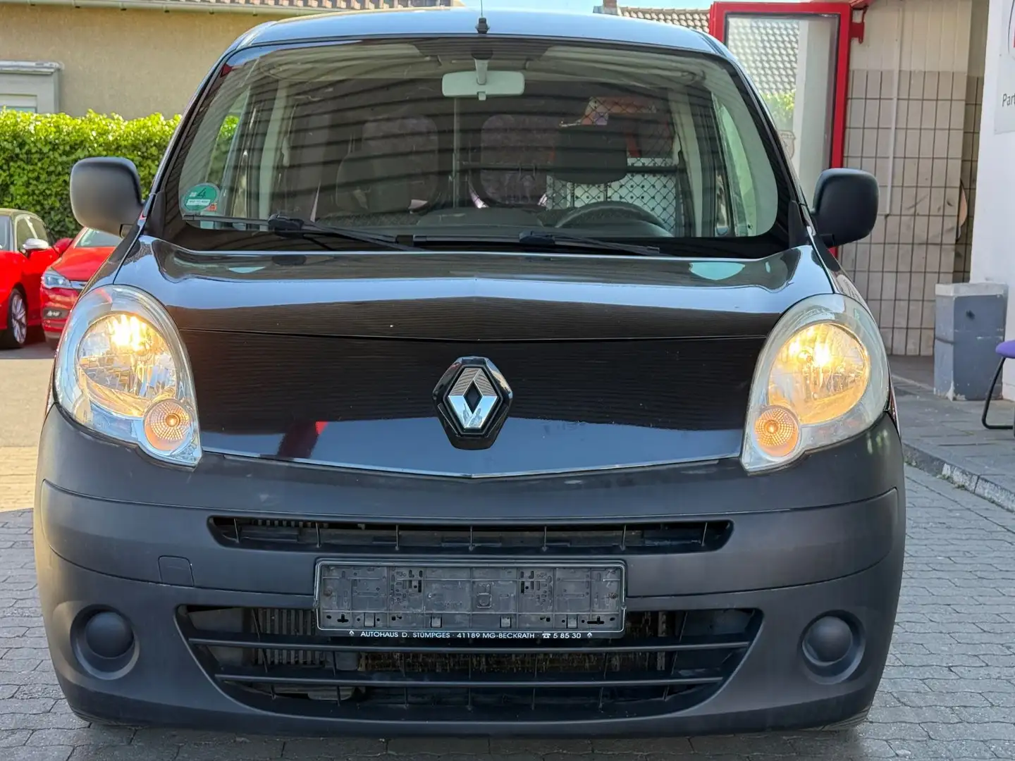 Vehicle image, number 2