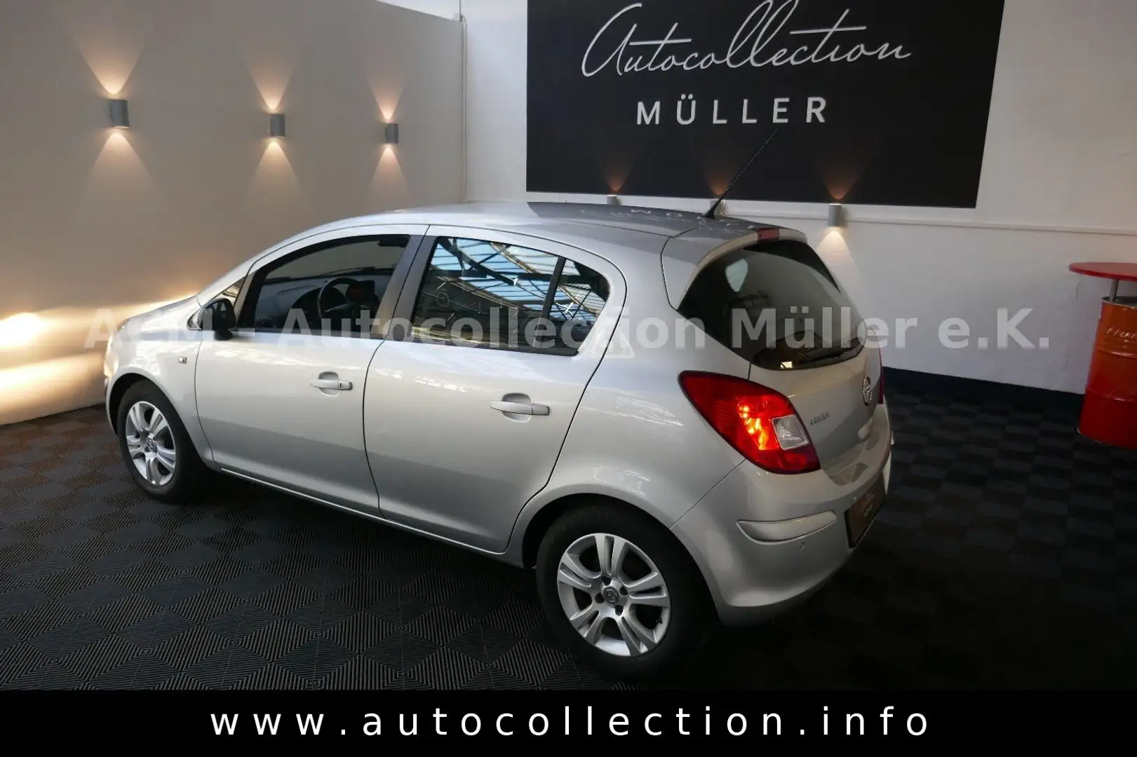 Vehicle image, number 7