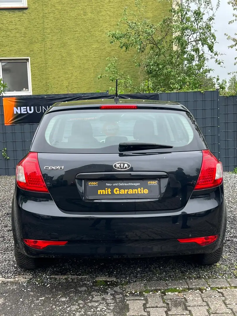 Vehicle image, number 8