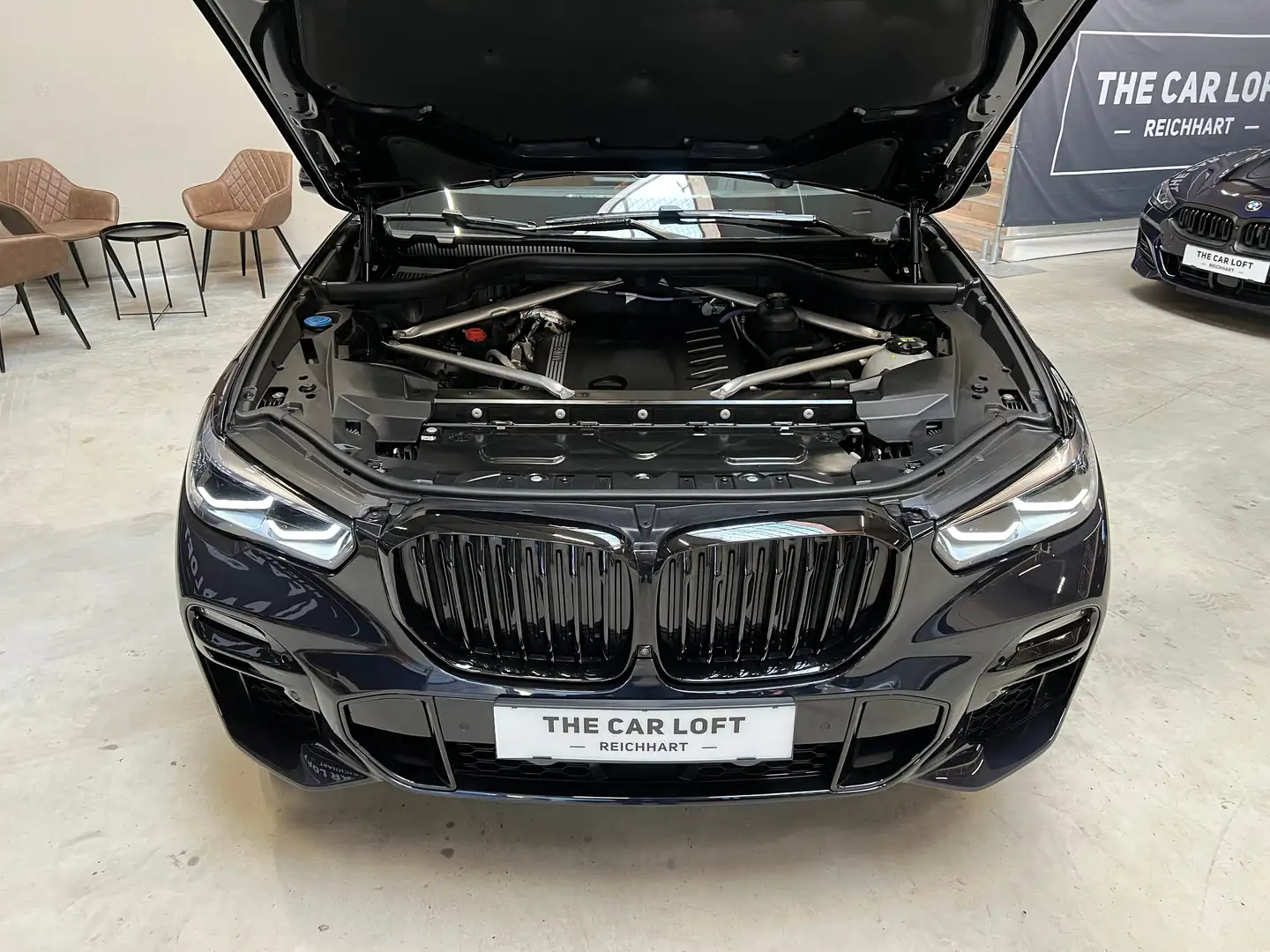 Vehicle image, number 6