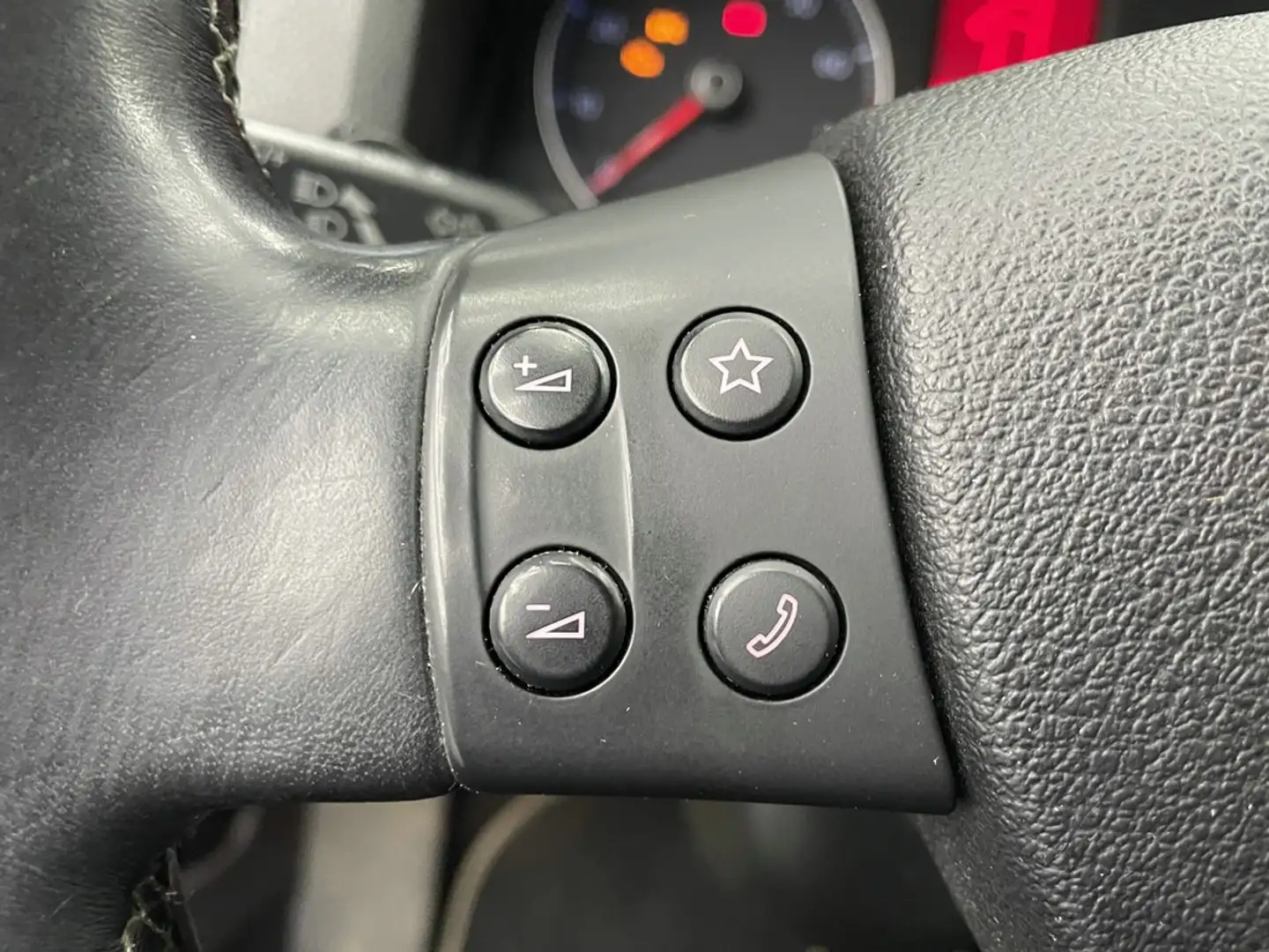 Vehicle image, number 9