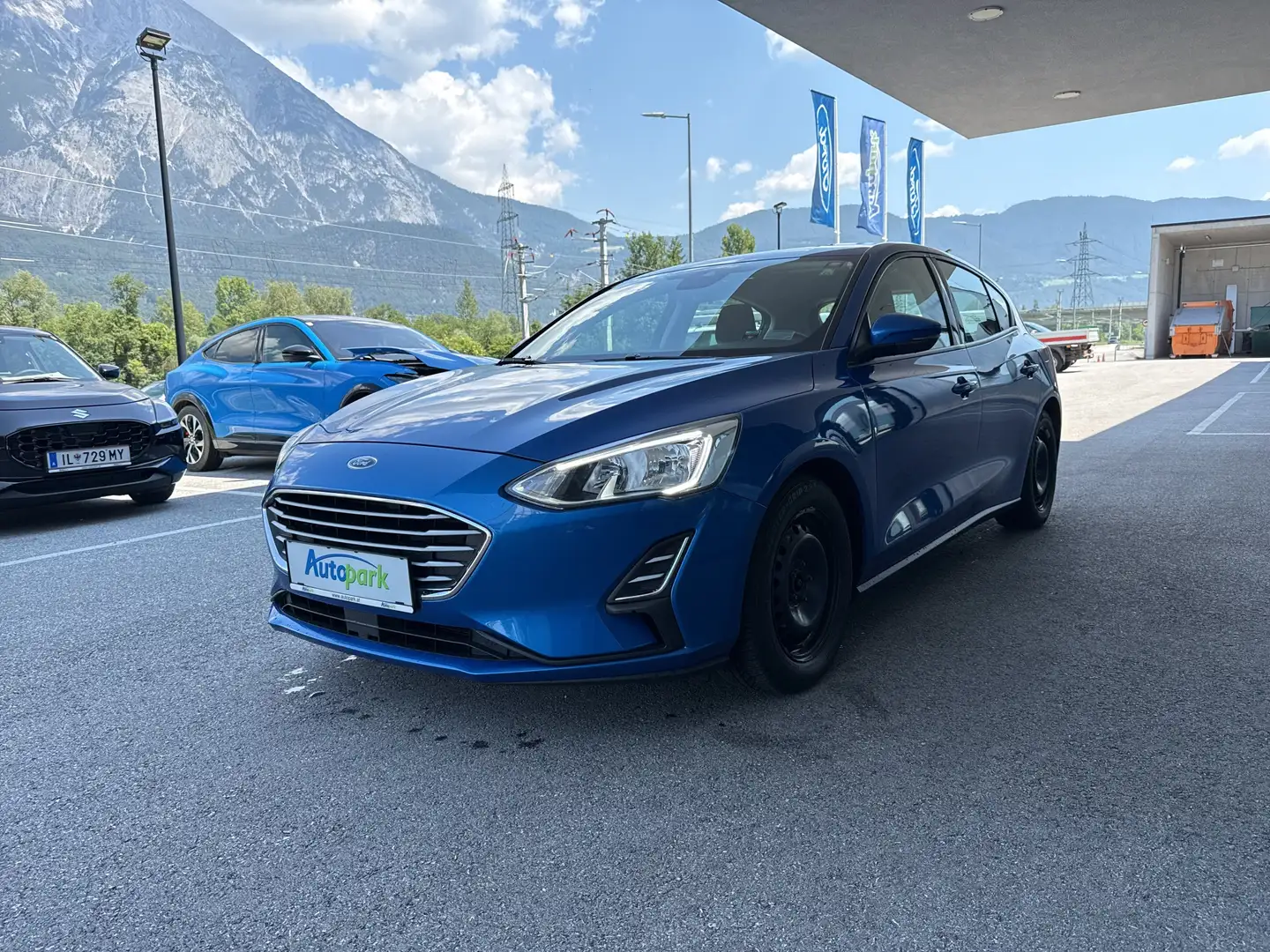 Vehicle image, number 1