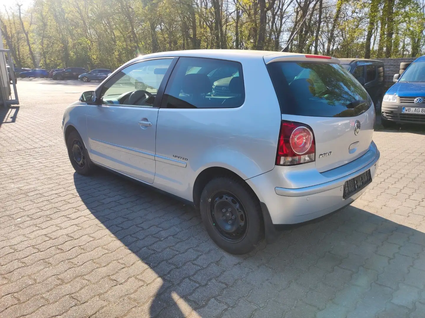 Vehicle image, number 2