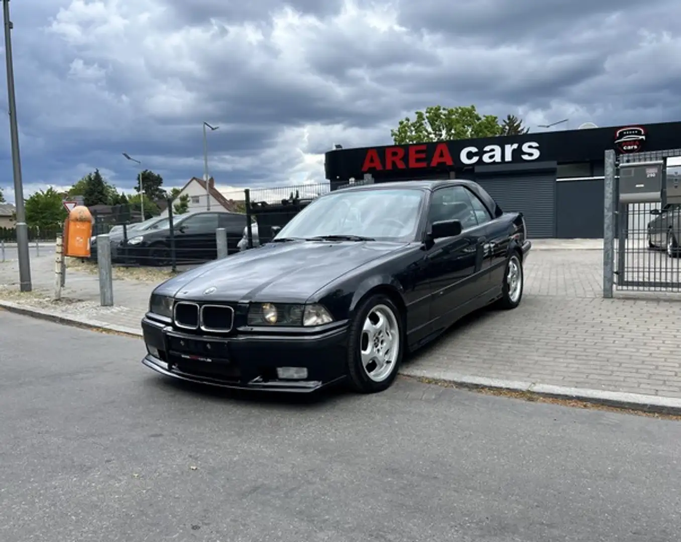 Vehicle image, number 1