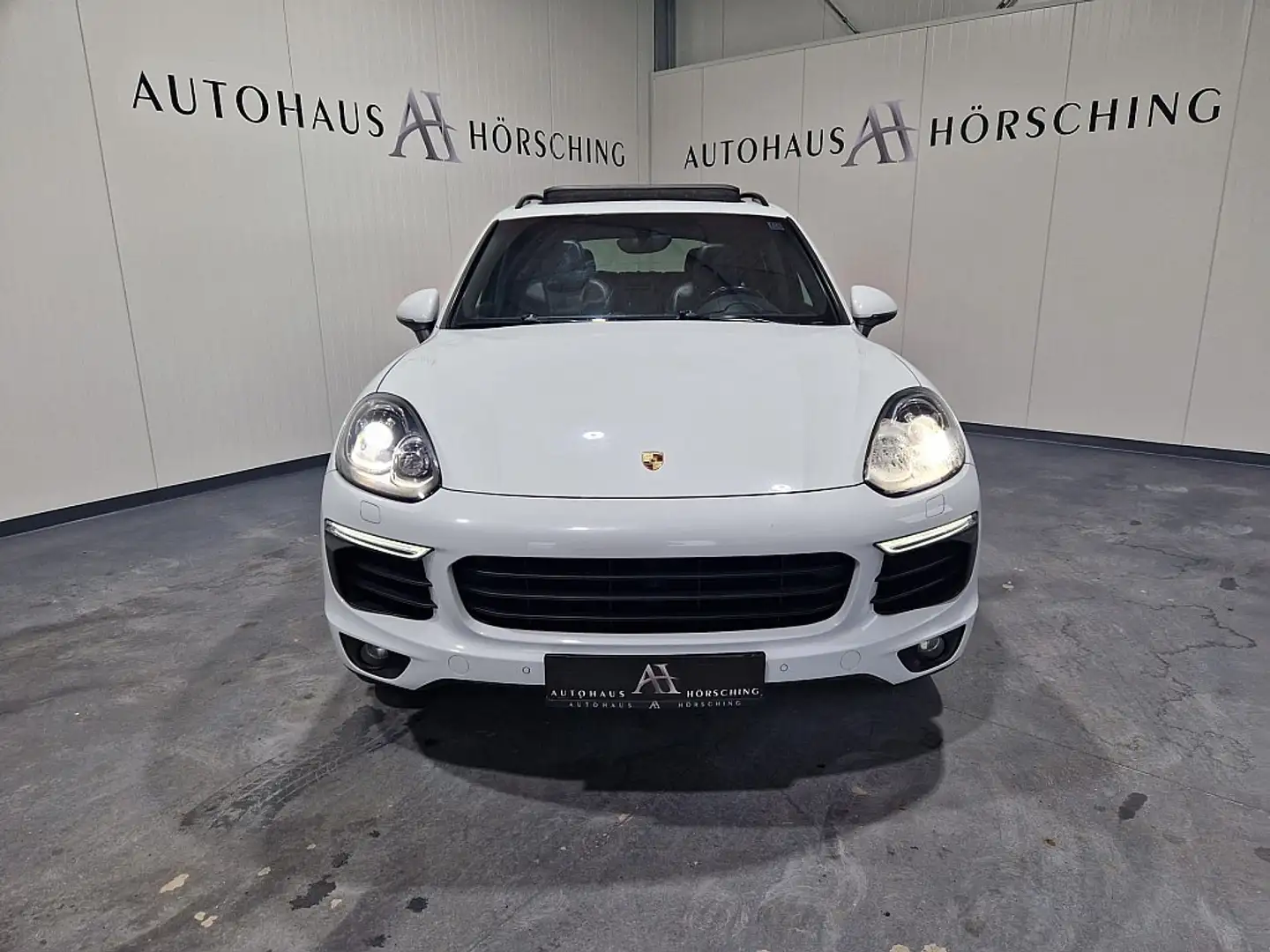Vehicle image, number 2