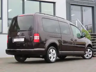 Vehicle image thumbnail, number 4