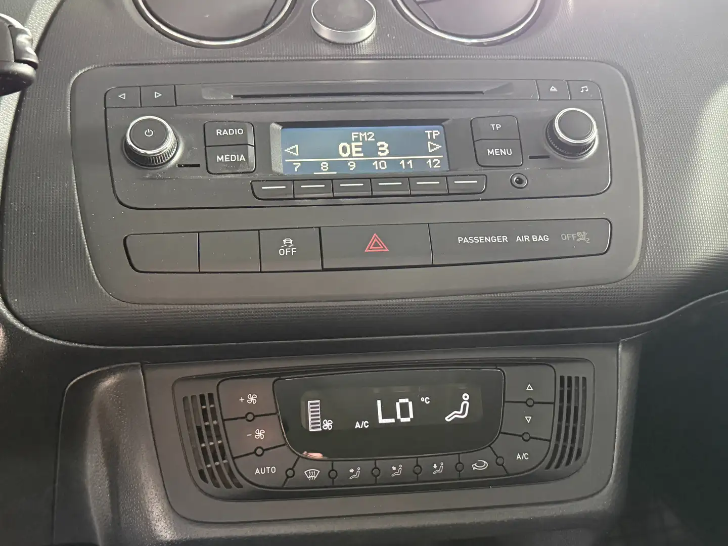 Vehicle image, number 8