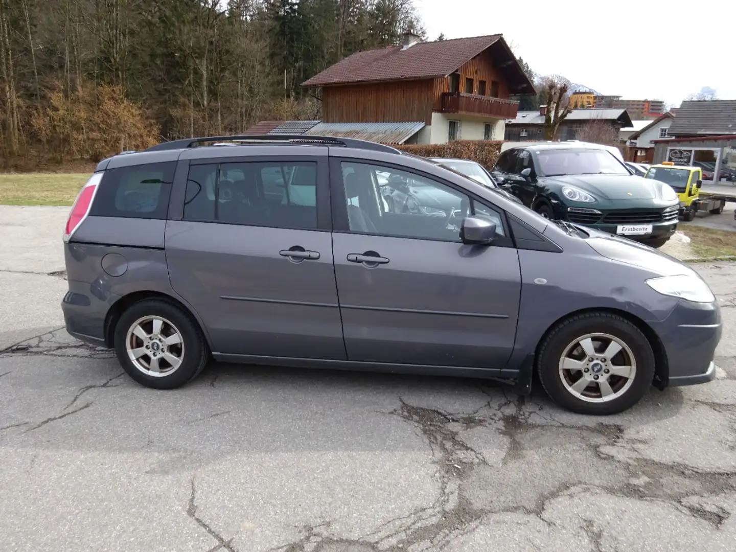 Vehicle image, number 6