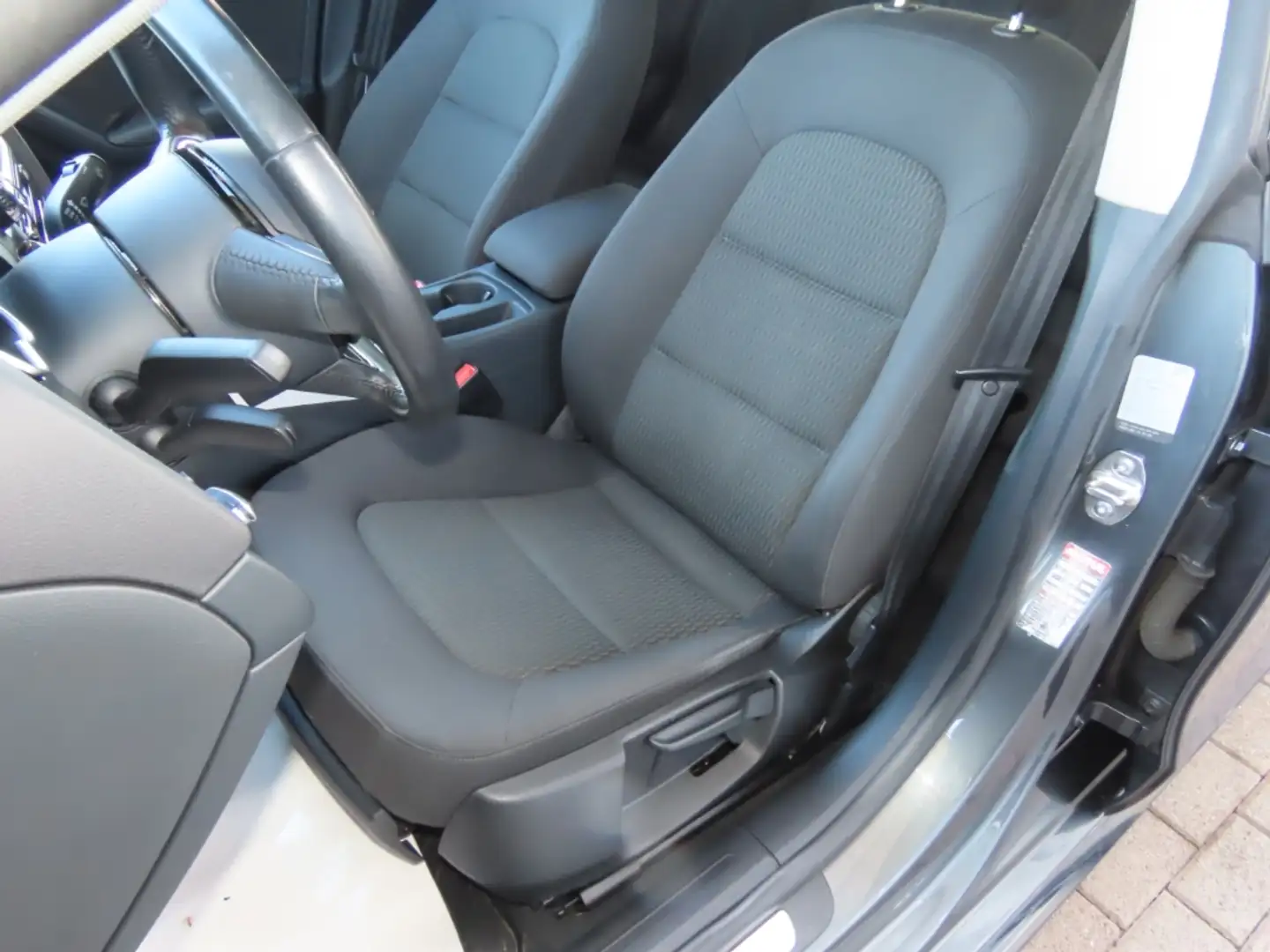 Vehicle image, number 9