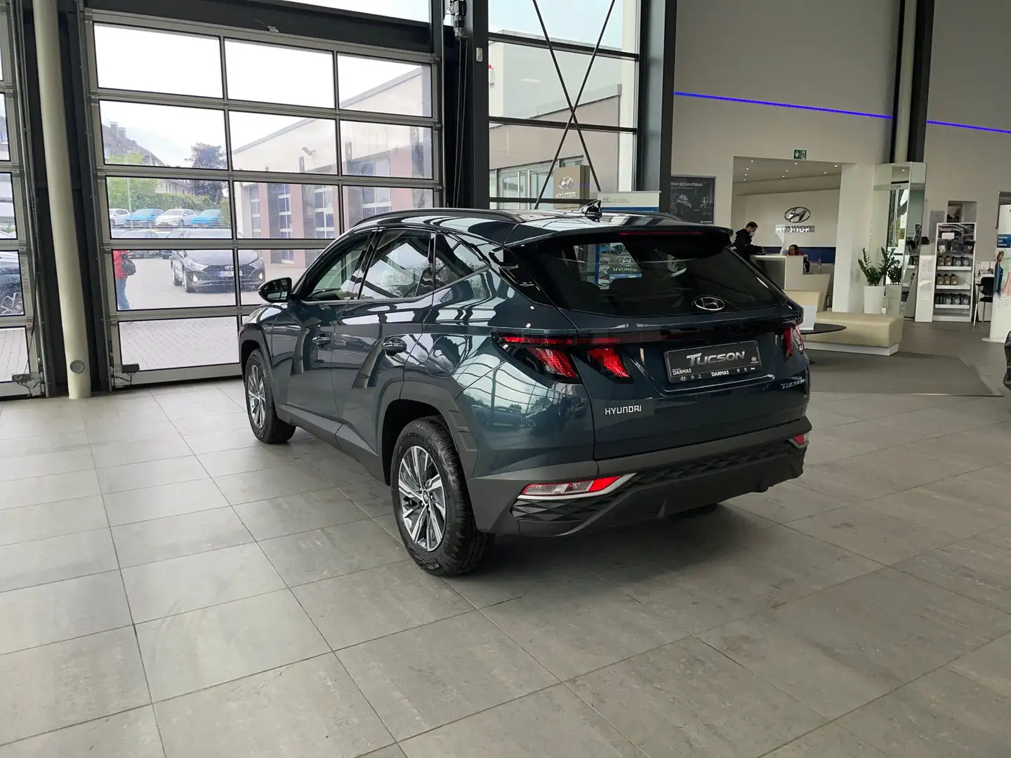 Vehicle image, number 8