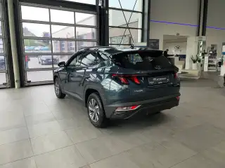 Vehicle image thumbnail, number 8