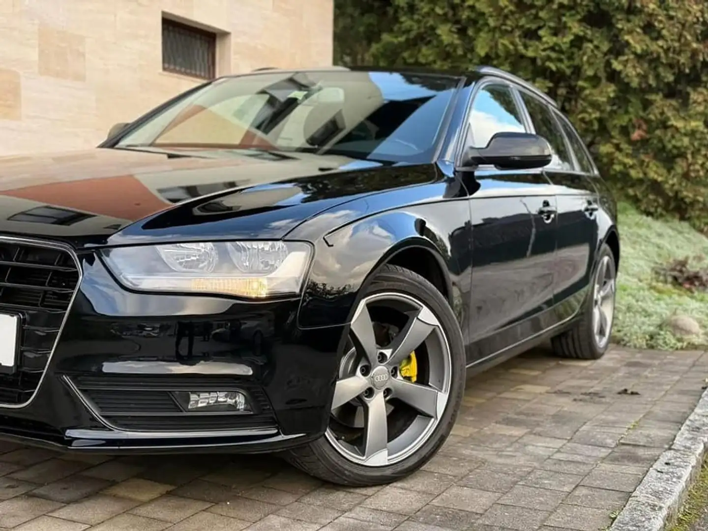 Vehicle image, number 3