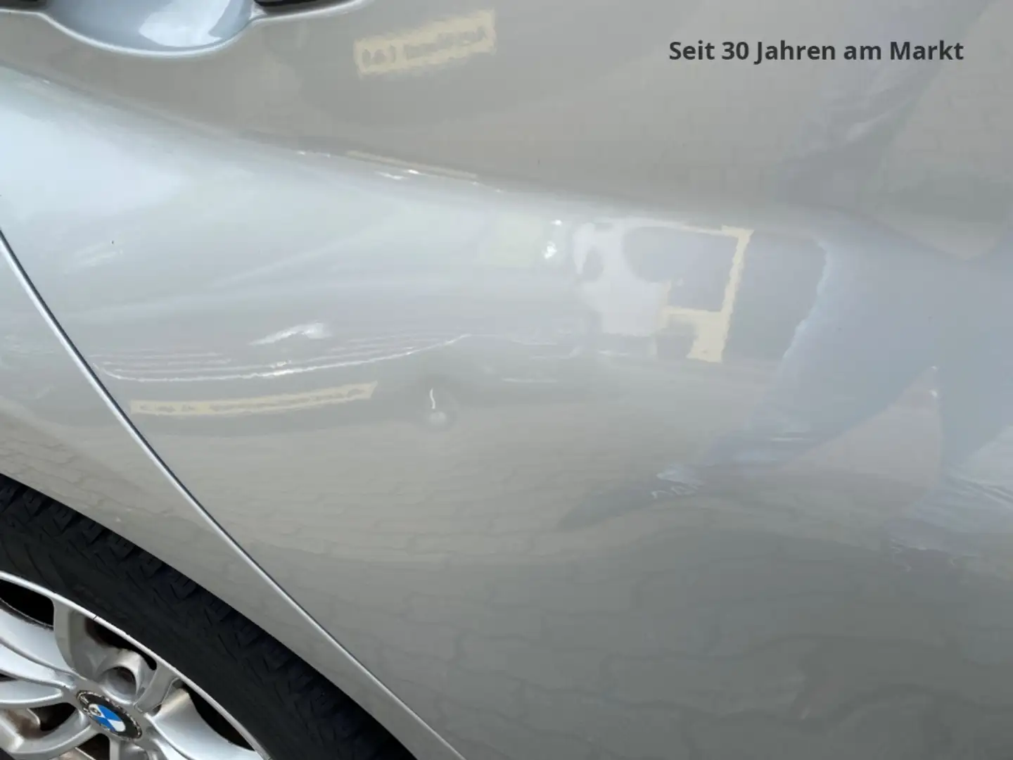 Vehicle image, number 12