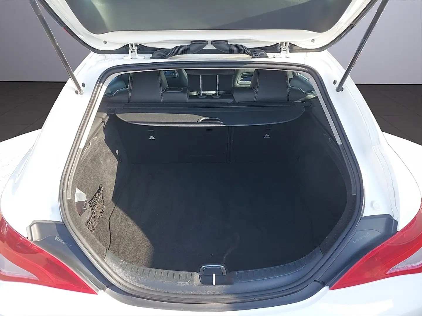 Vehicle image, number 4