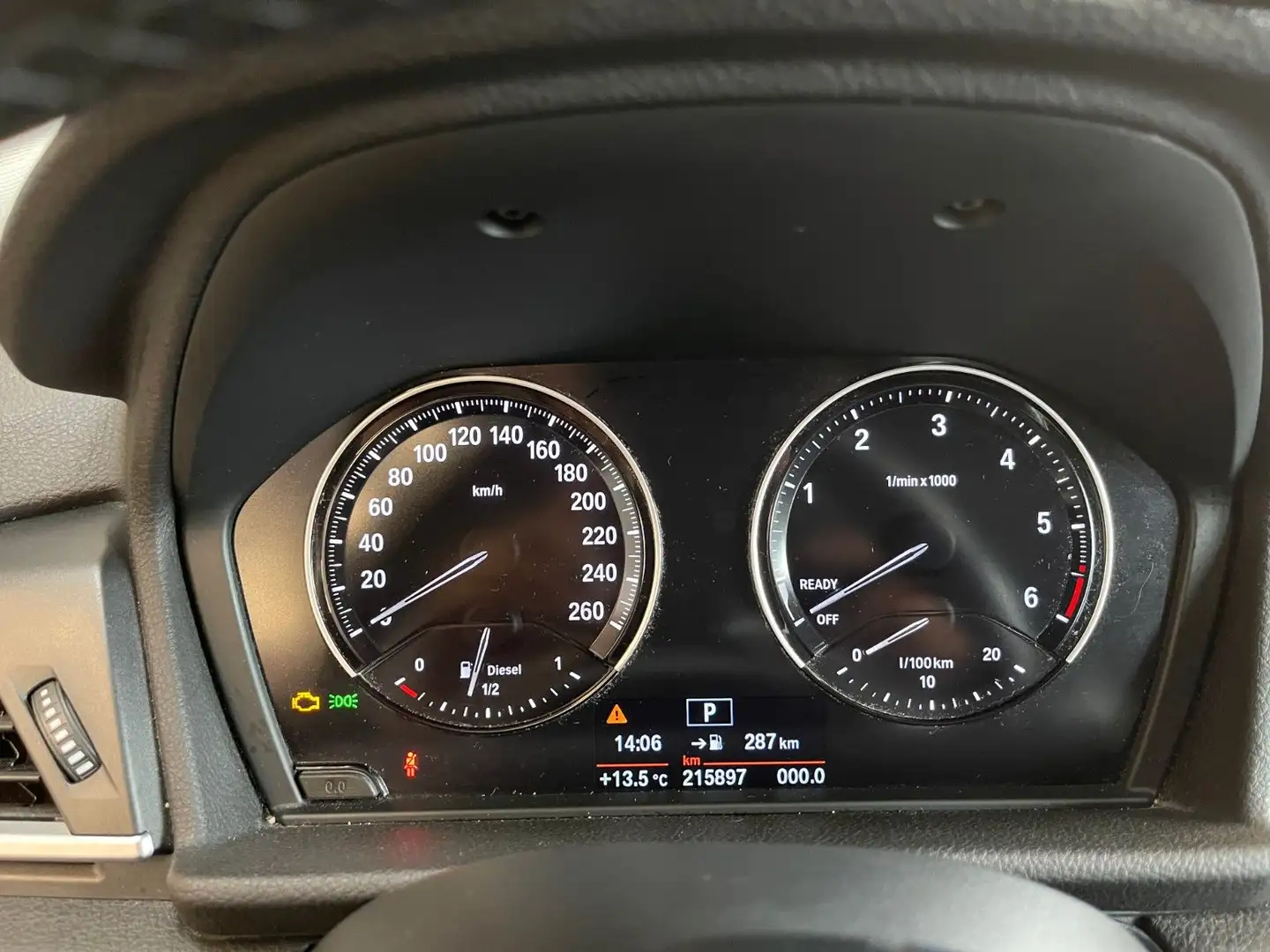 Vehicle image, number 13