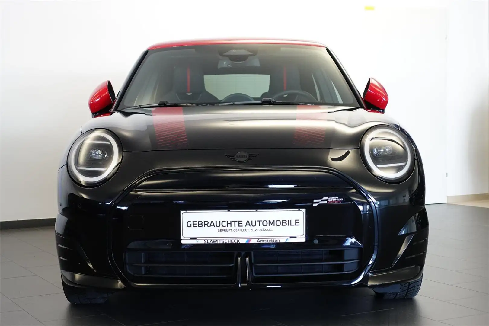 Vehicle image, number 2