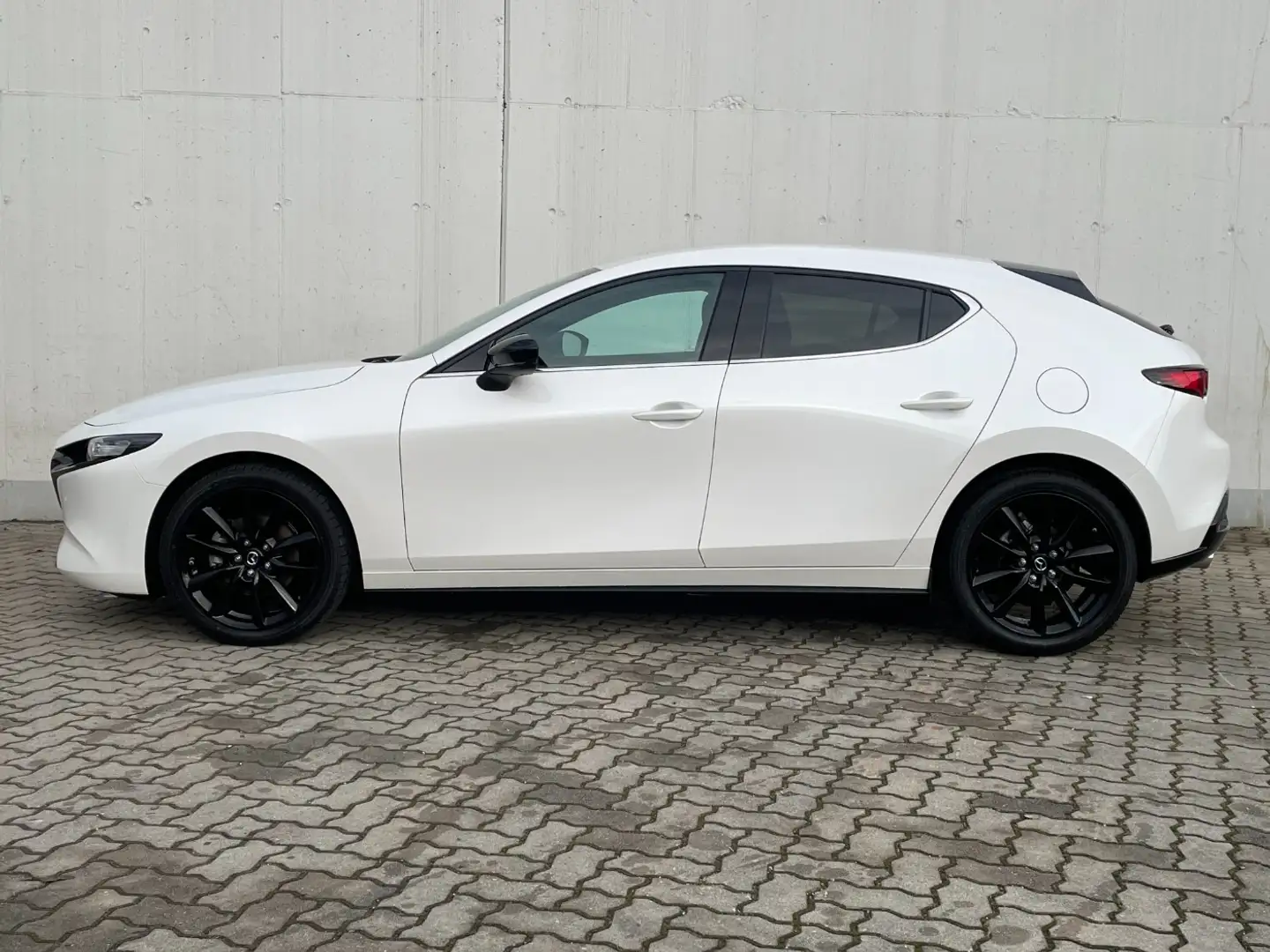 Vehicle image, number 5