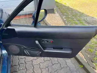 Vehicle image thumbnail, number 8