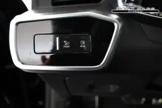 Vehicle image thumbnail, number 8