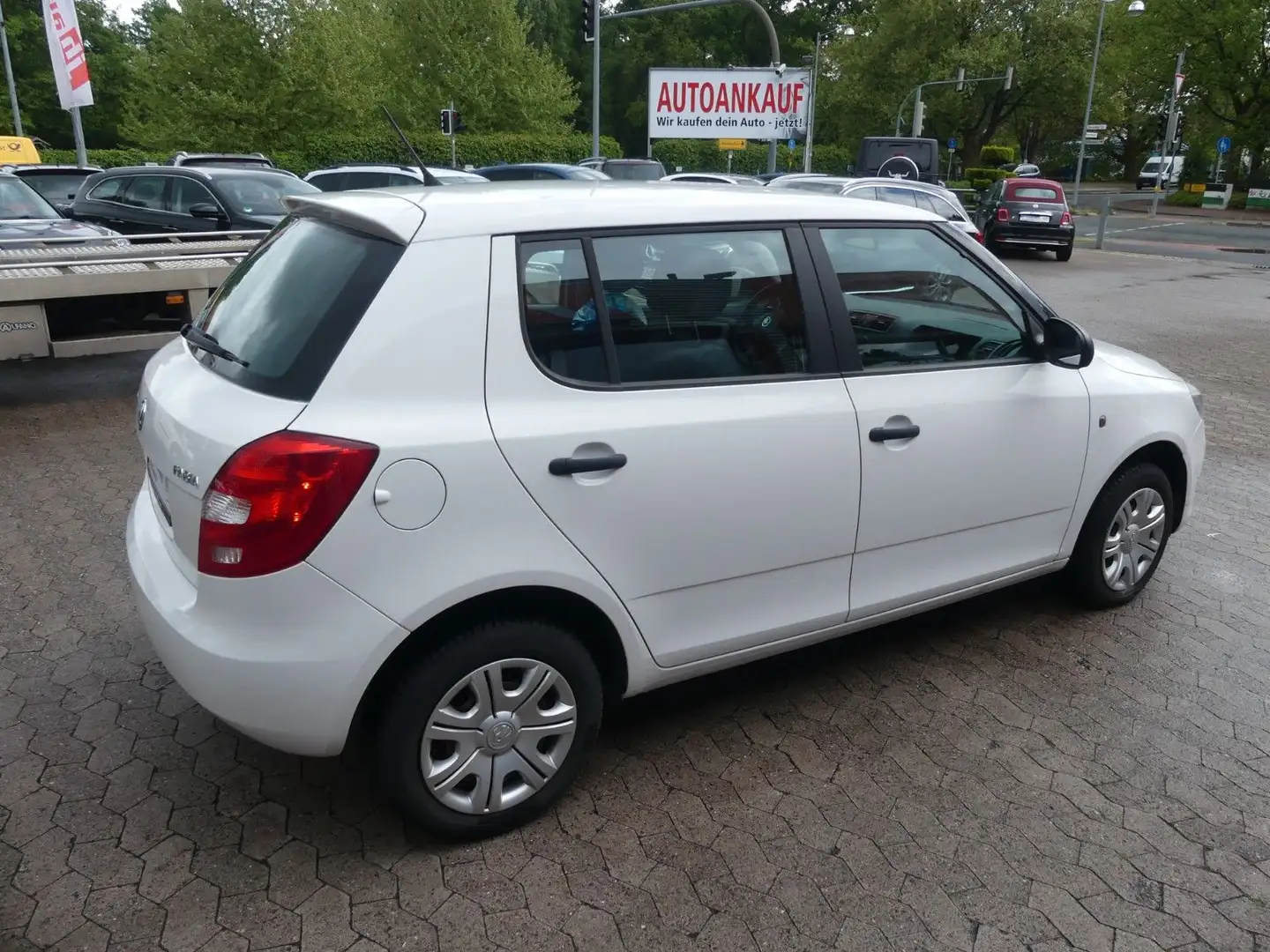 Vehicle image, number 5