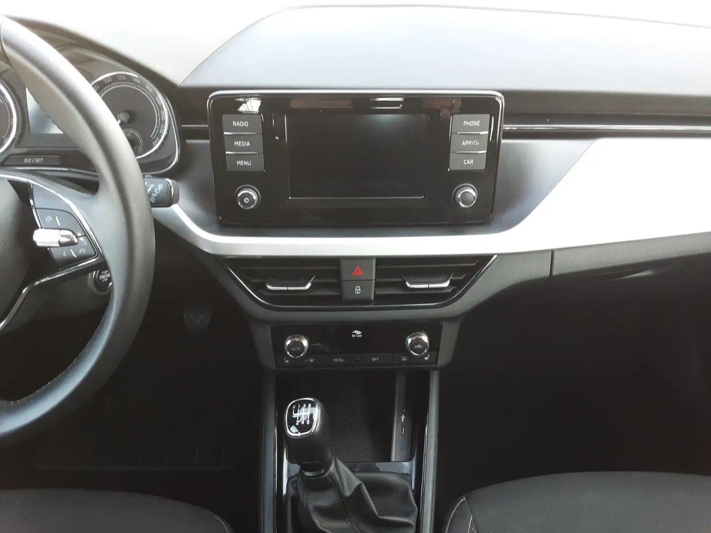 Vehicle image, number 7