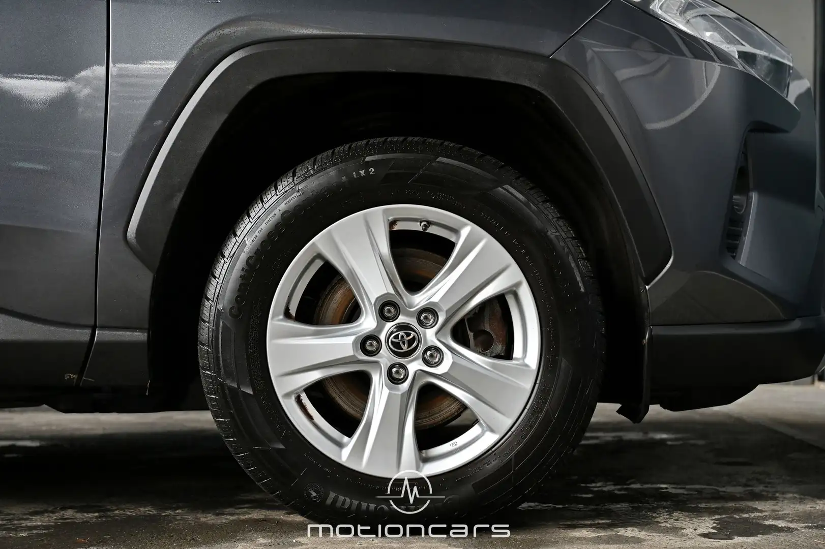 Vehicle image, number 7