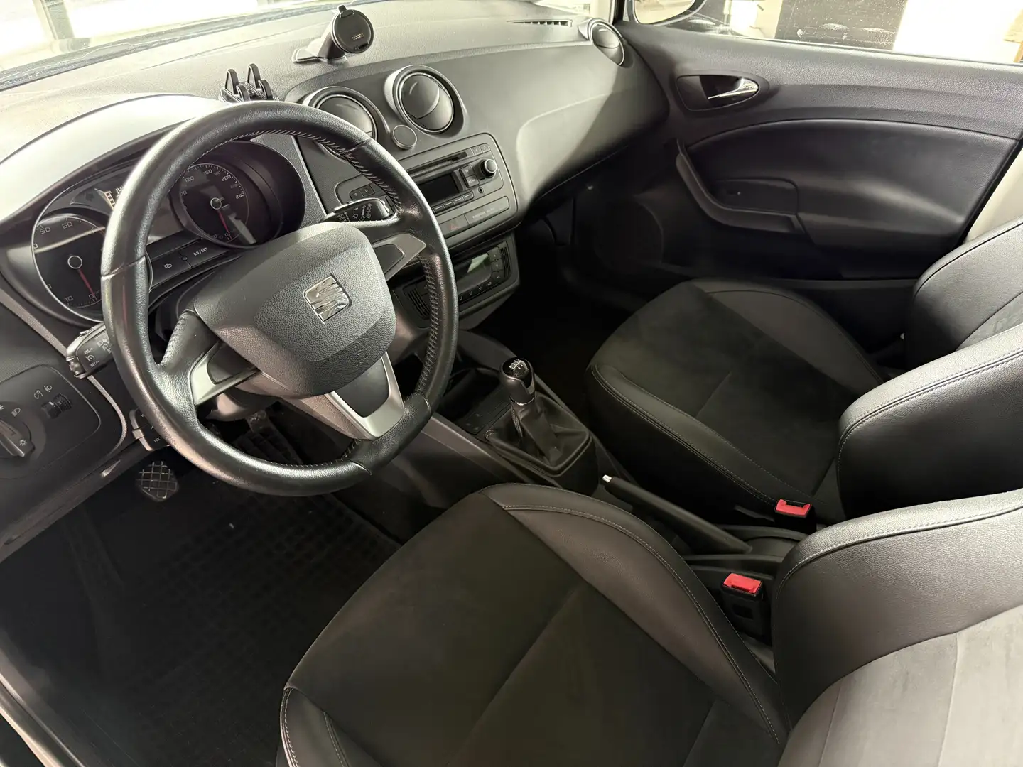 Vehicle image, number 7