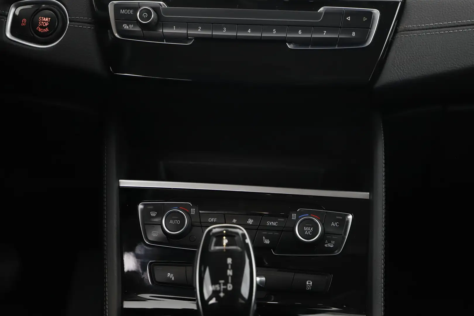 Vehicle image, number 13
