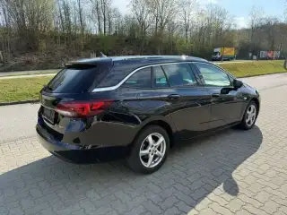 Vehicle image thumbnail, number 5