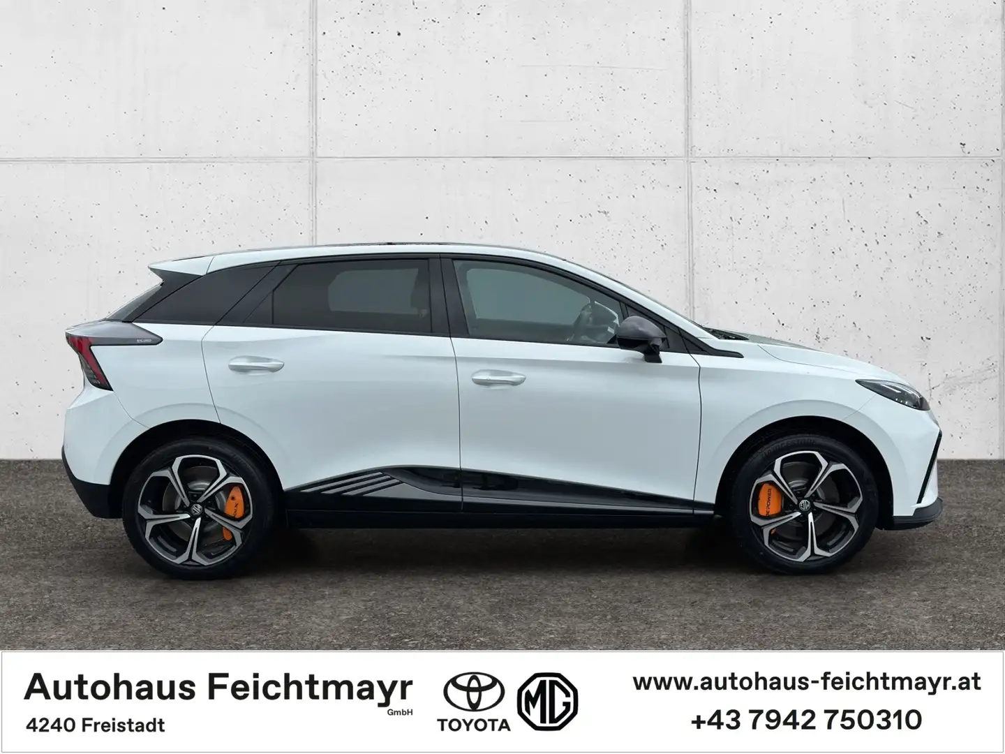 Vehicle image, number 4