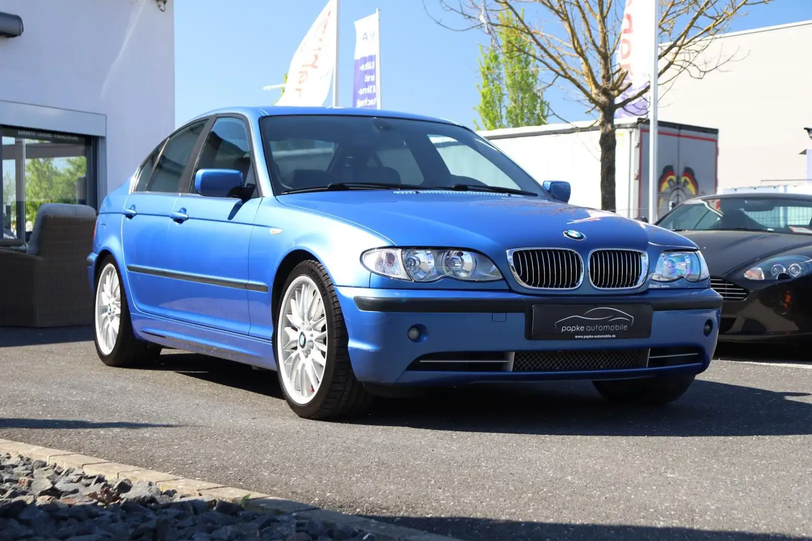 Vehicle image, number 4
