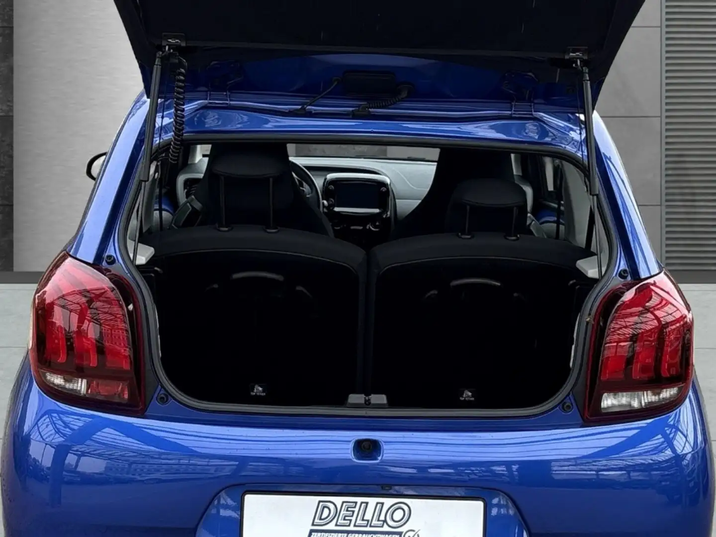 Vehicle image, number 5