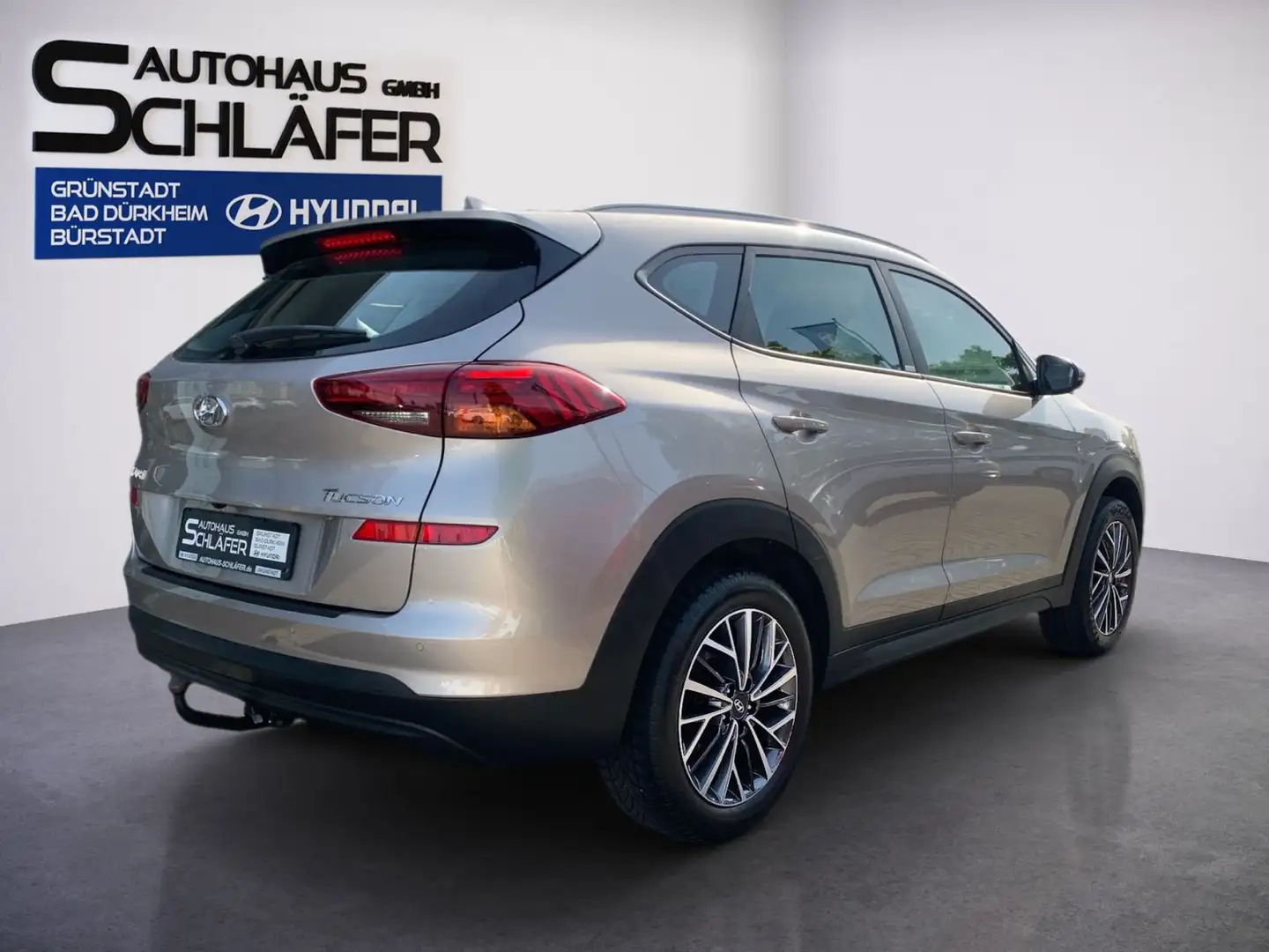Vehicle image, number 4