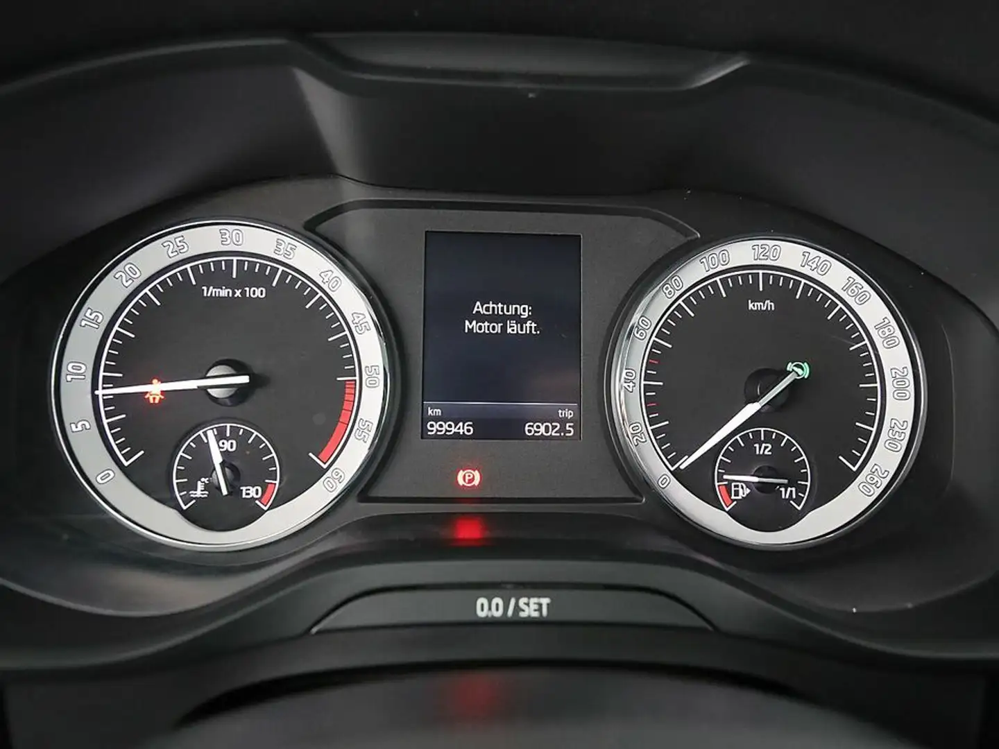 Vehicle image, number 16