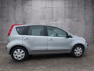 Vehicle image thumbnail, number 7