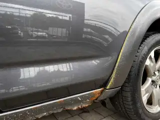 Vehicle image thumbnail, number 4